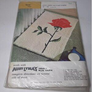 Aunt Lydia's Rug Pattern Canvas Rose 24" x 36" Wall Hanging Punch Needle No 669